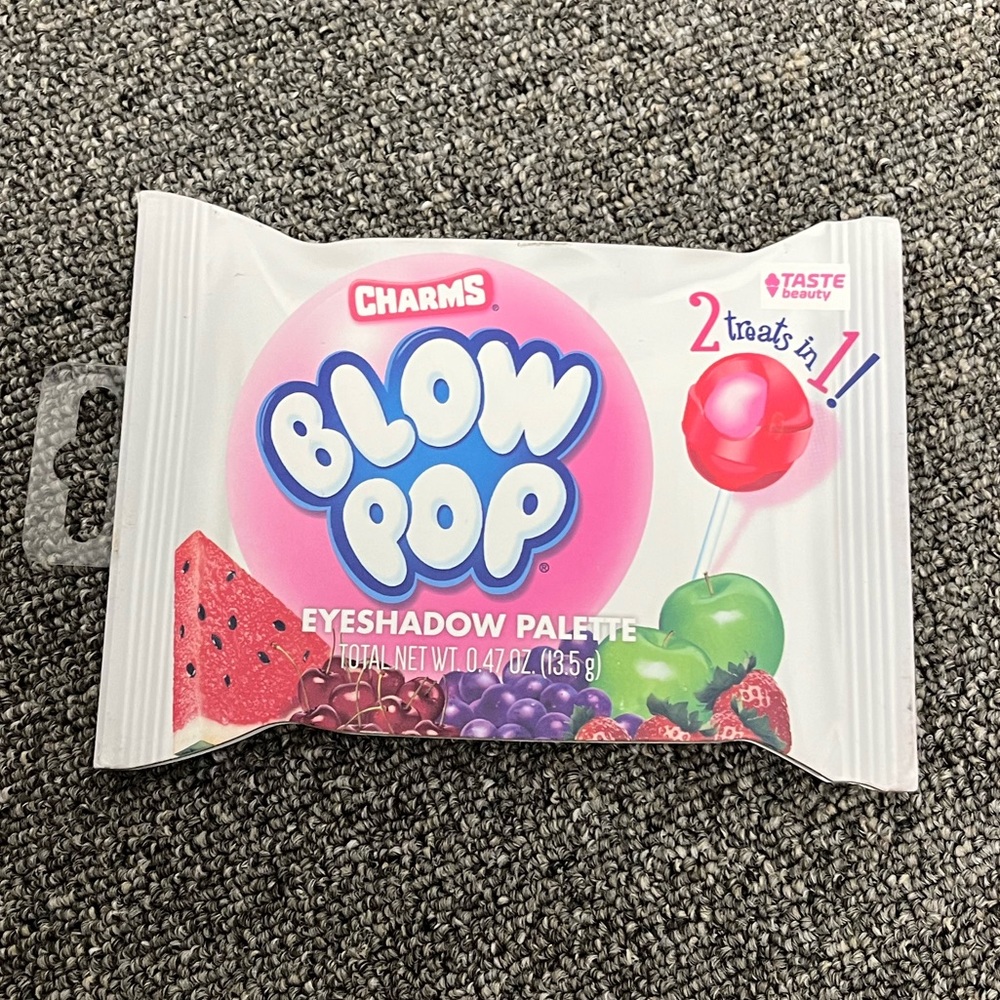 NEW Charms Blow Pop Eyeshadow Palette